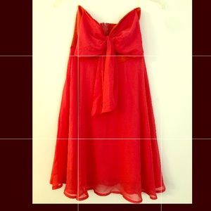 SOLEMIO • Strapless Crimson Dress